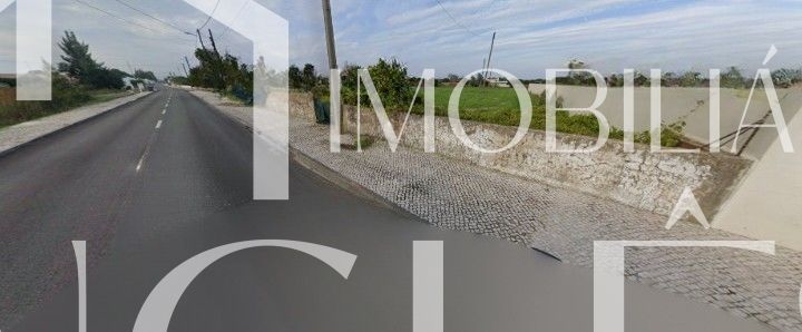Lote de Terreno  Para Venda em Almeirim